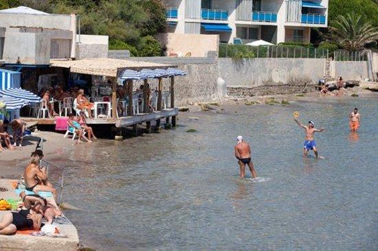 L'estanco Beach