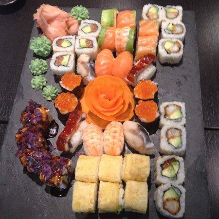 Sushi Dragon