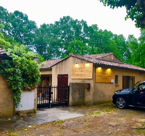 La Maison De Julie