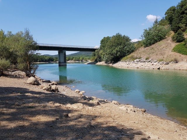 le lac de Saint-Cassien