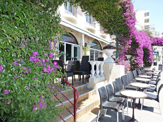 Cote Jardin