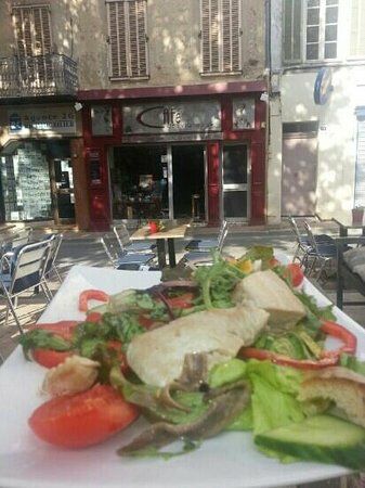 Cafe des Vignes